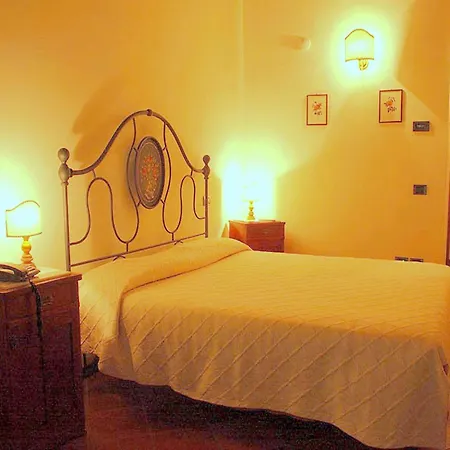 Apartment In Perugia With Pool & Terrace شقة بيرودجا