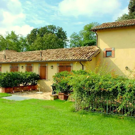 Apartment In Perugia With Pool & Terrace * بيرودجا