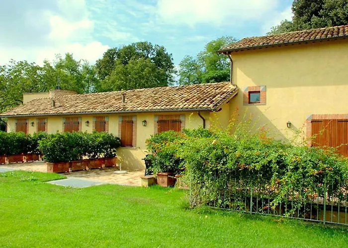 Apartment In Perugia With Pool & Terrace * بيرودجا